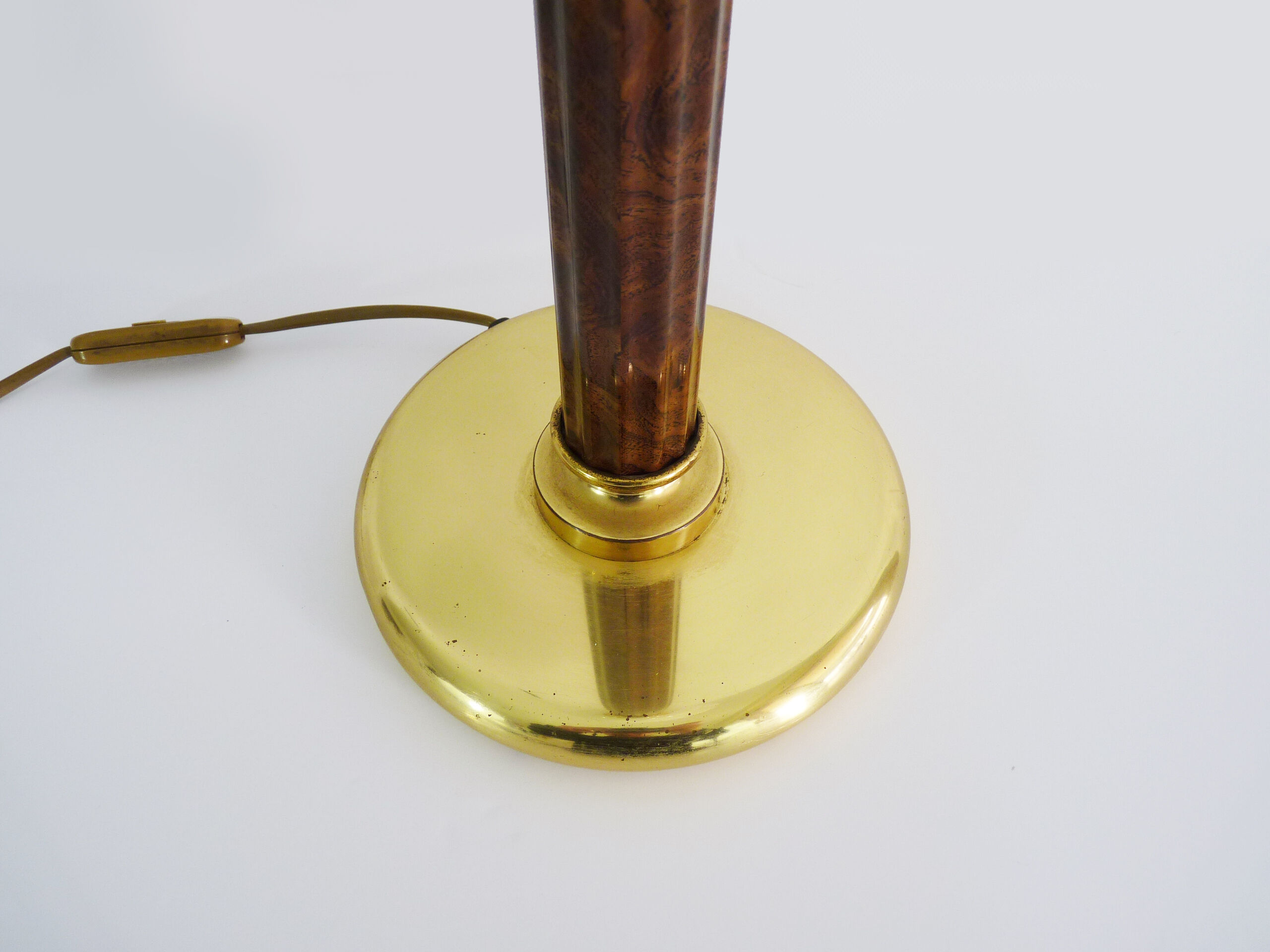 Mazda lamp in gilded metal, foot imitation wood and white opaline. Year 60