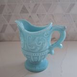 Pot à lait en opaline modele Louis xv