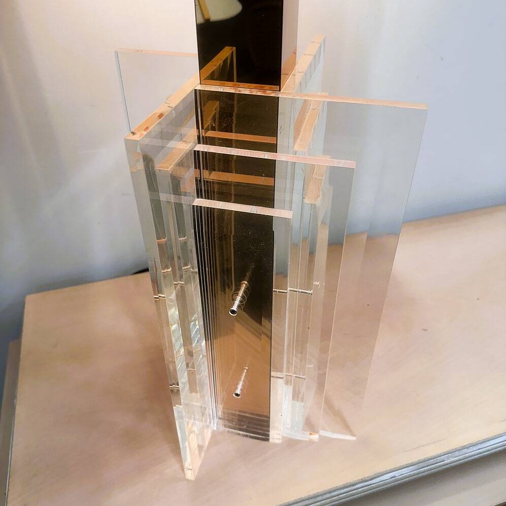 Large glamorous 1970s brass & lucite architectural table lamp