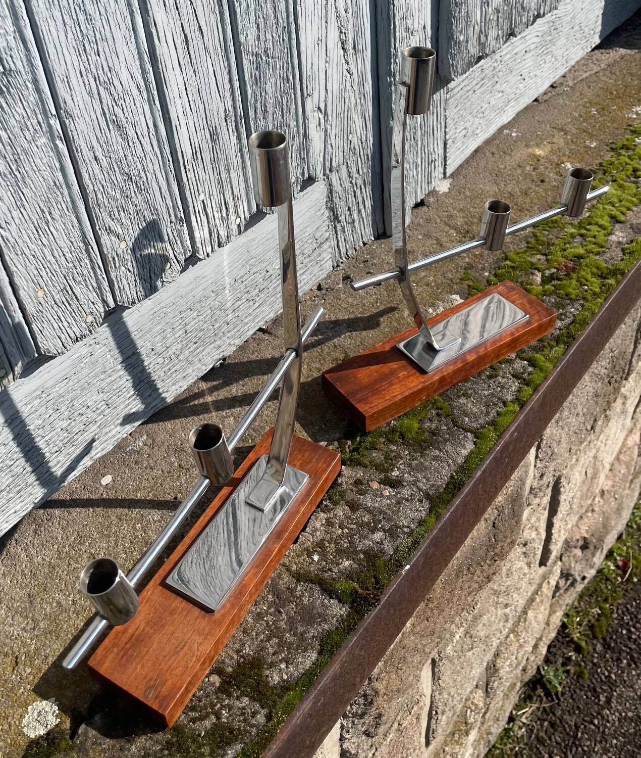 Deux Bougeoir en acier inoxydable et bois