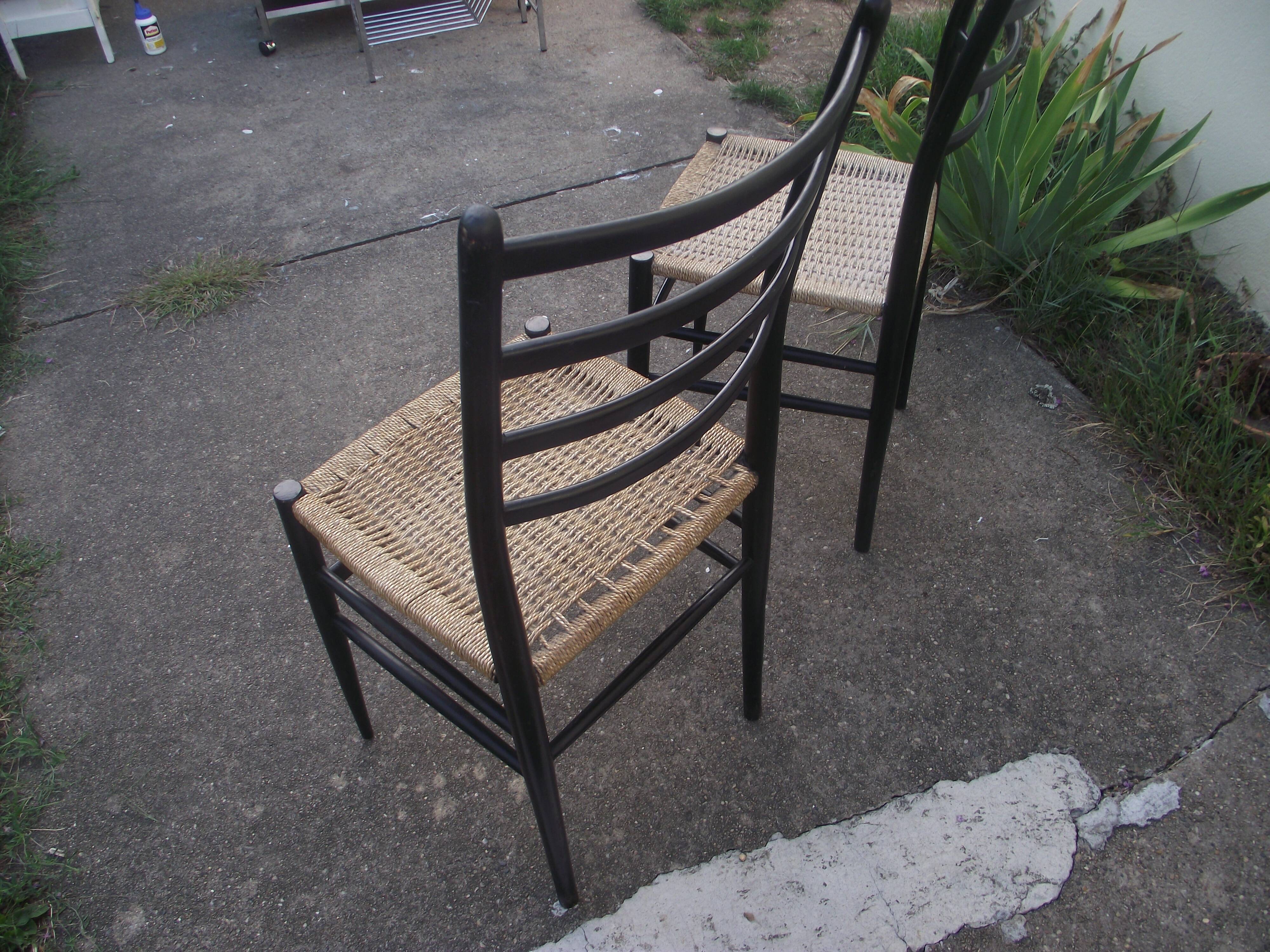 Pair of Italian design chairs 60