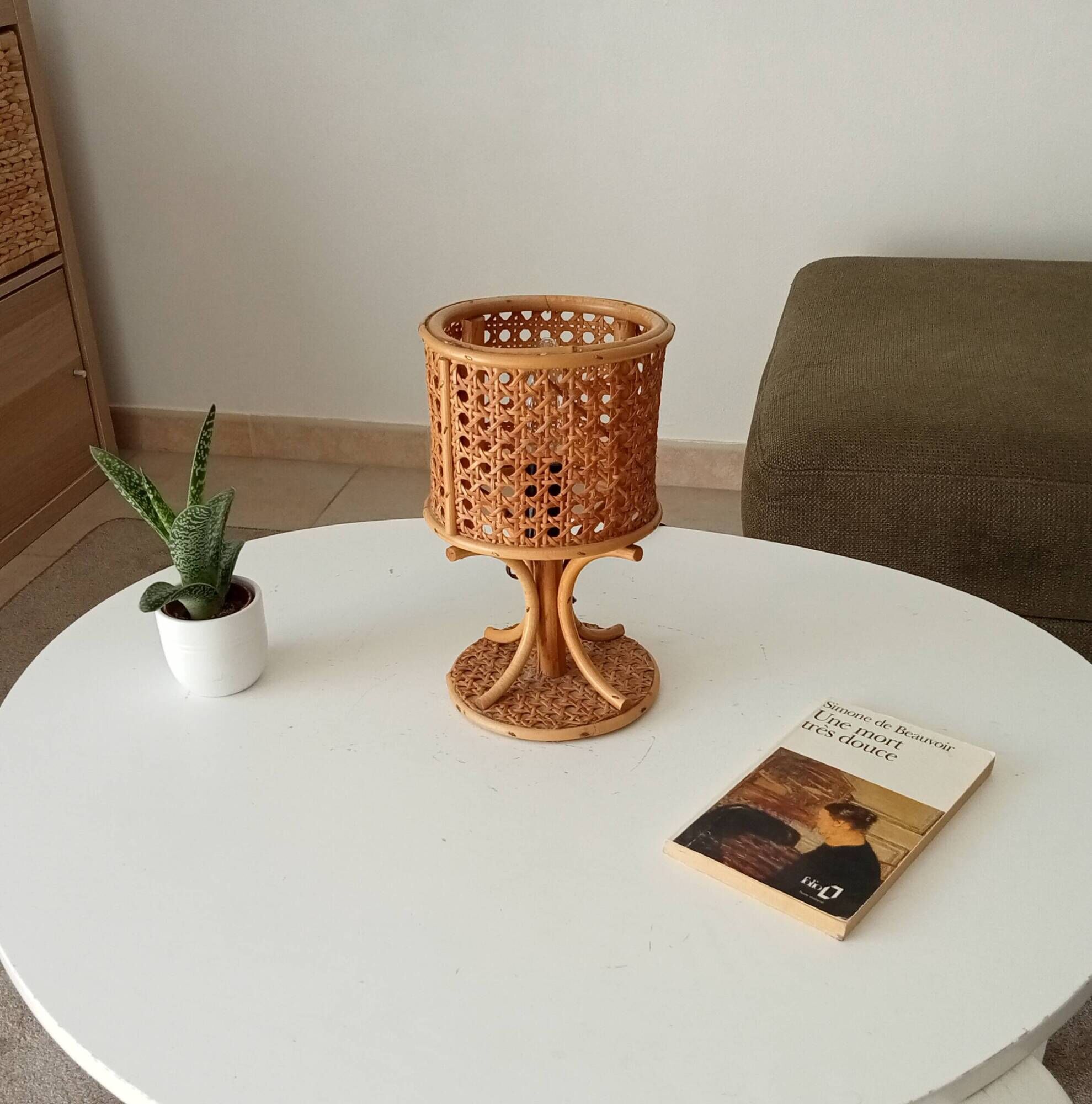 Vintage table lamp in organic style, French Riviera, rattan and caning.
