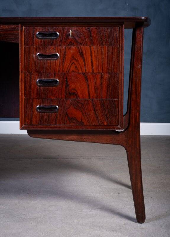 Vintage Desk in Rosewood by Svend Åge Madsen for HP Hansen, 1960s
