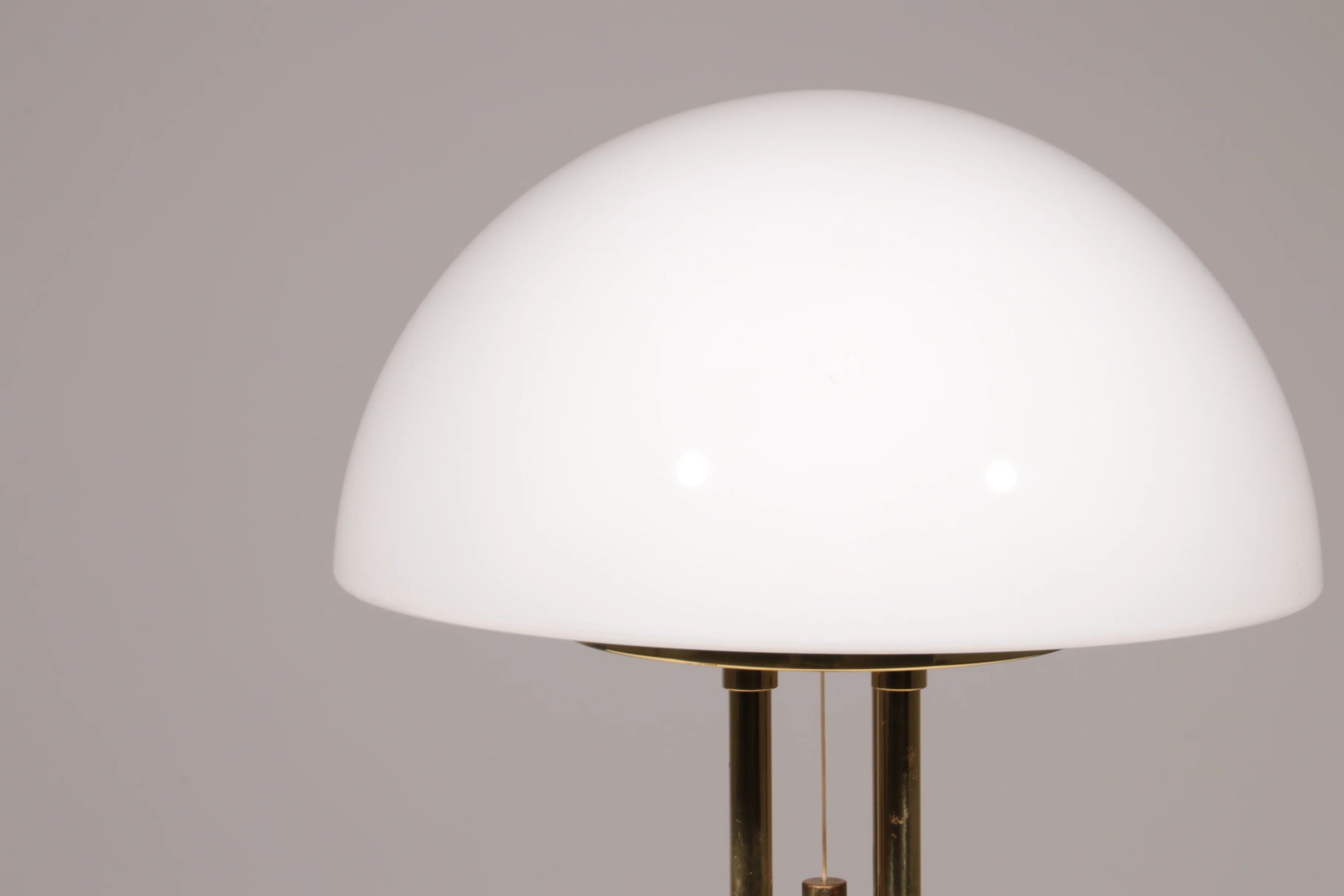 Iconic mid-century elegance – Glashütte Limburg model 6364 table lamp