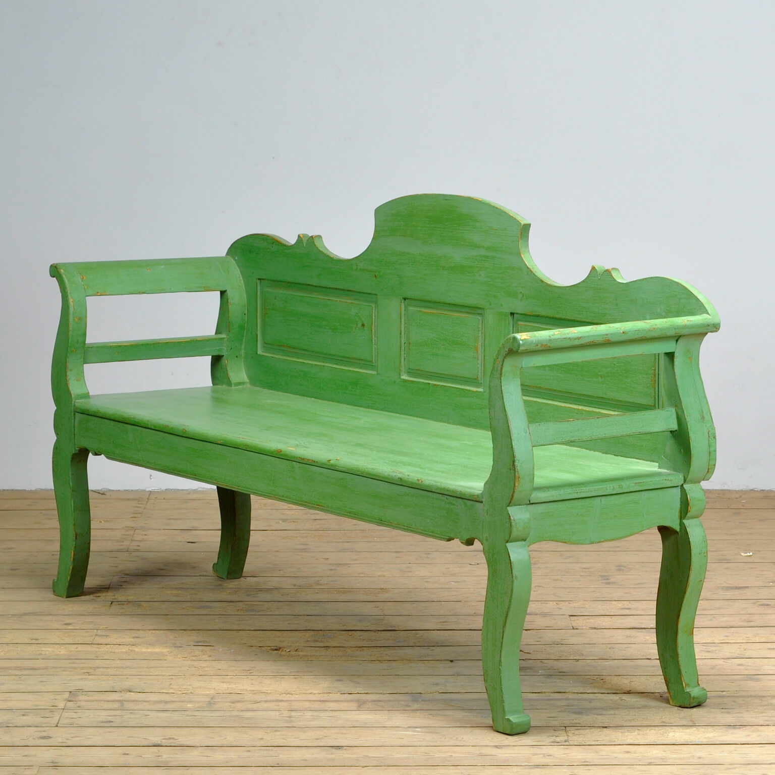 Antique pine bench, 1920s