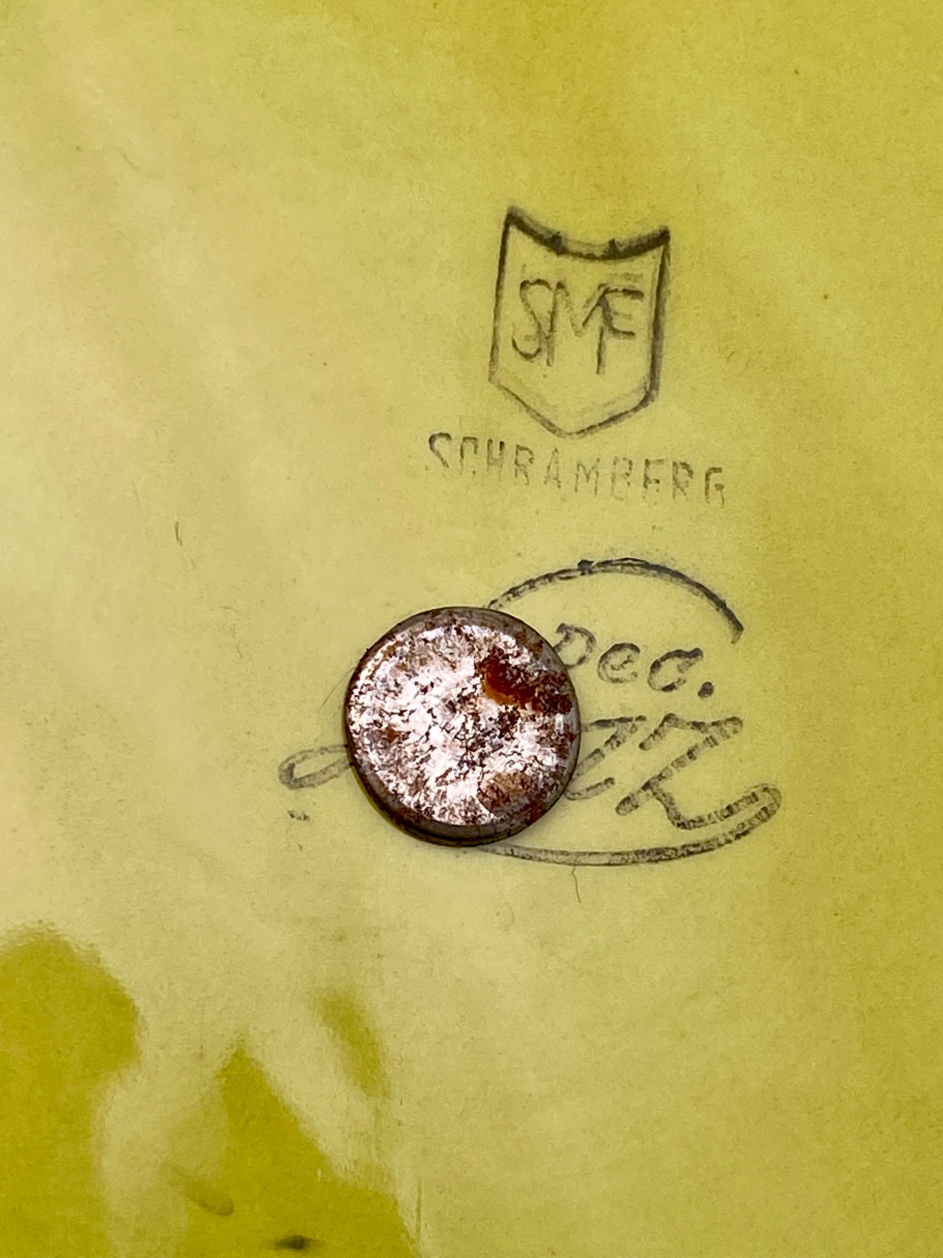 Cheese platter with floral handle