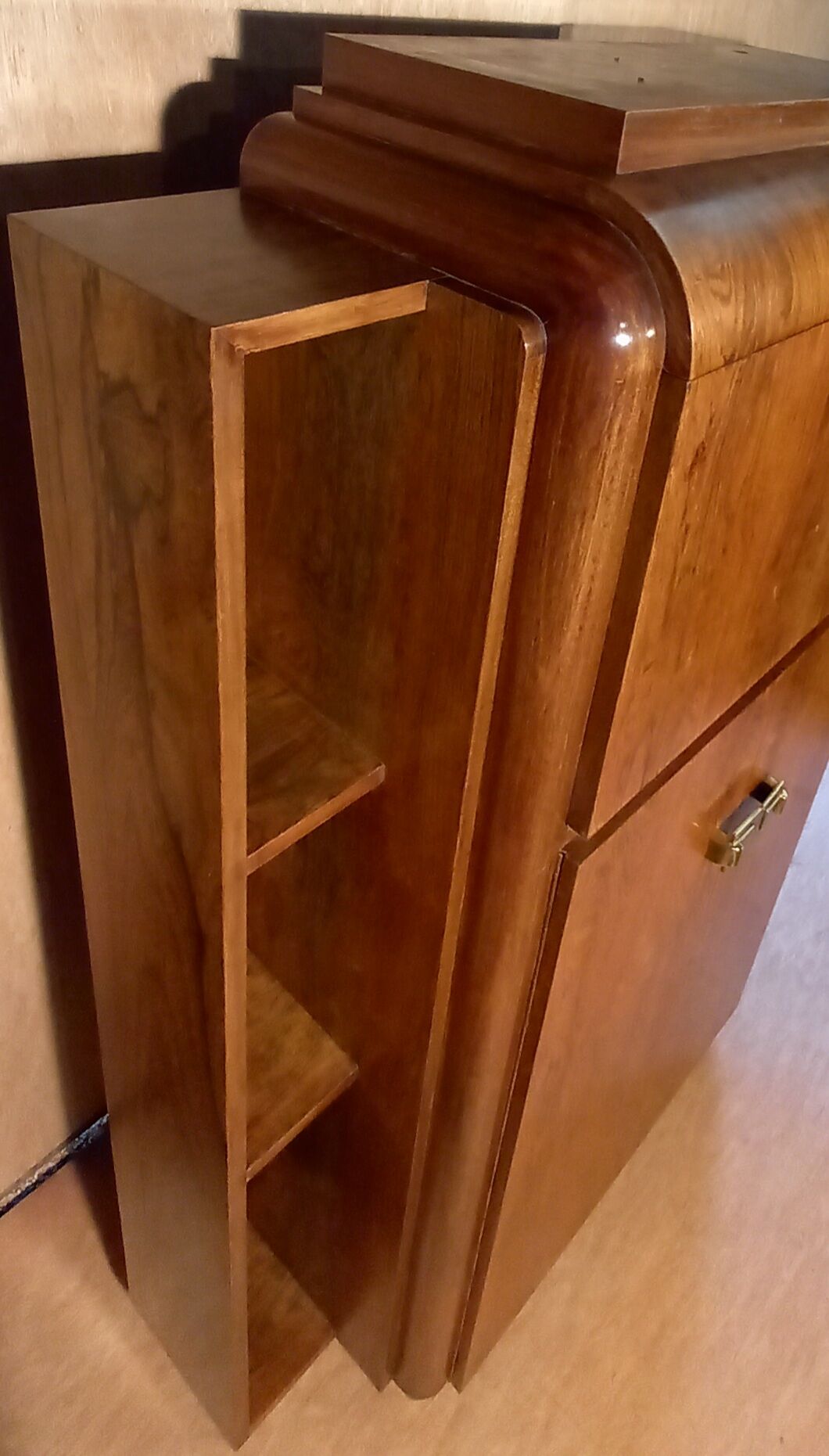 Rosewood bar furniture