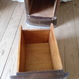 Round mirror dressing table