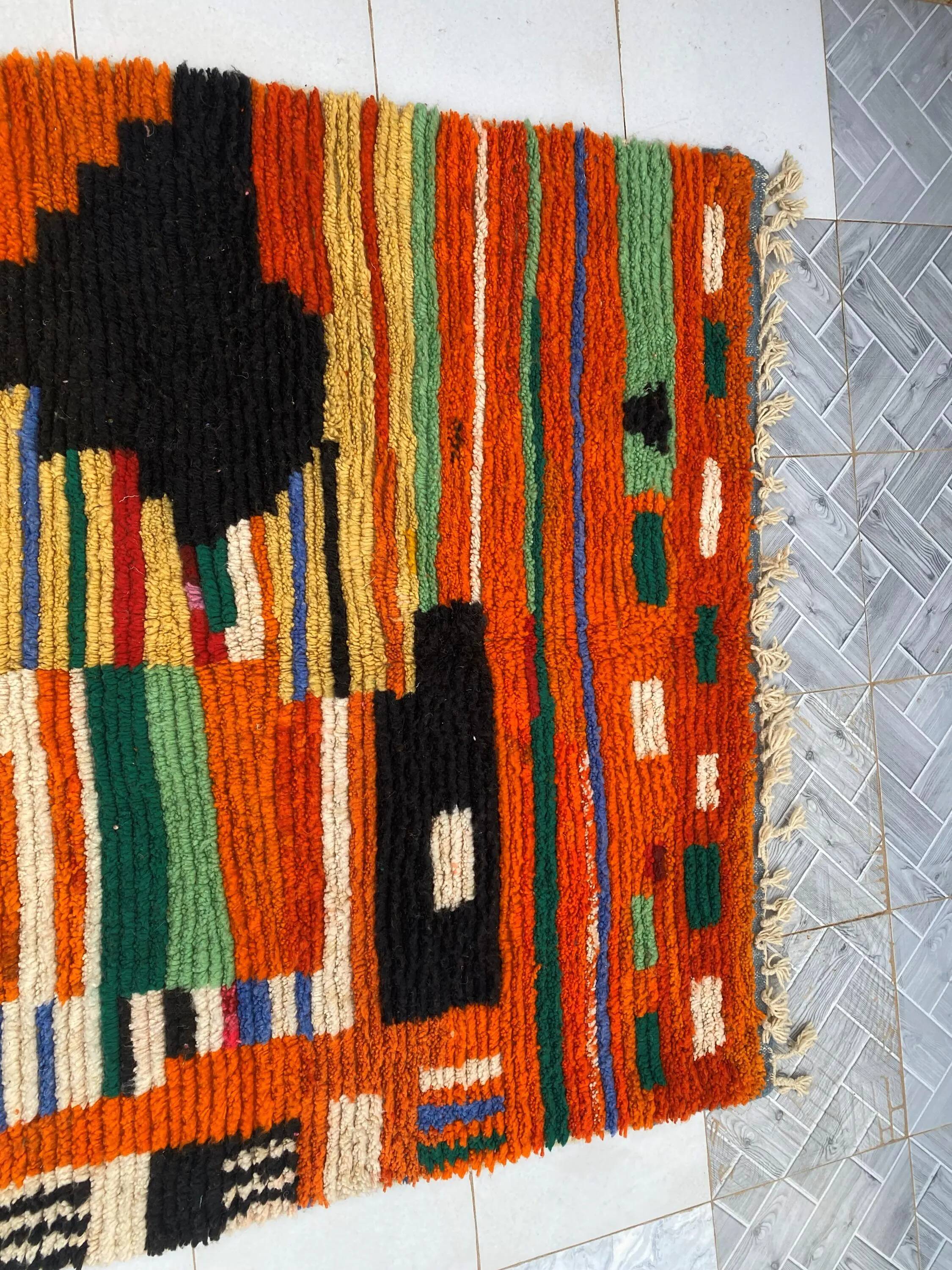 Large artisanal Moroccan rug 2.5 x 1.5 m