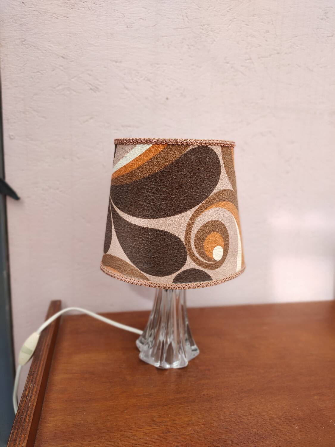 Lampe vintage, abat jour années 70