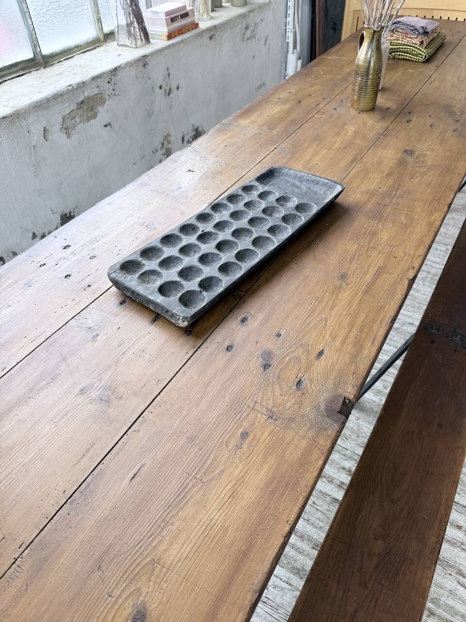 XXL trestle farm table 4m and its benches