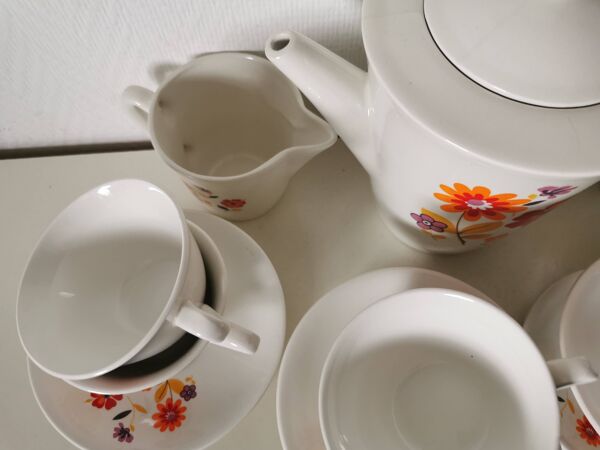 Service café ou thé en céramique moulin des loups (orchies) fleur années 60