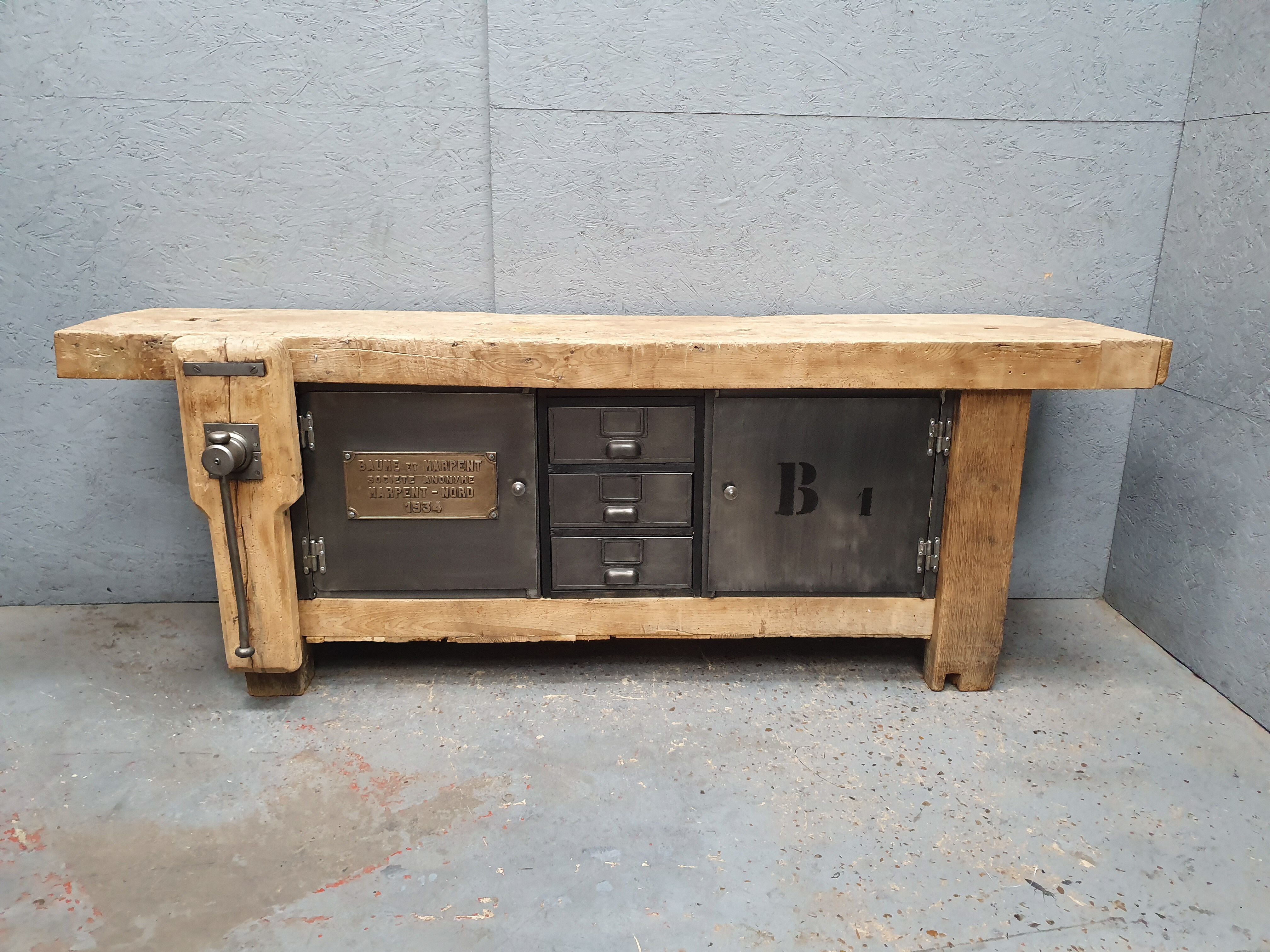 former established industrial elm and oak brass plate