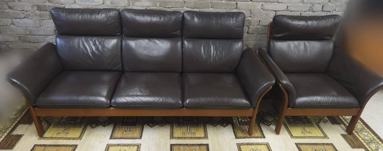 Sofa and armchair set