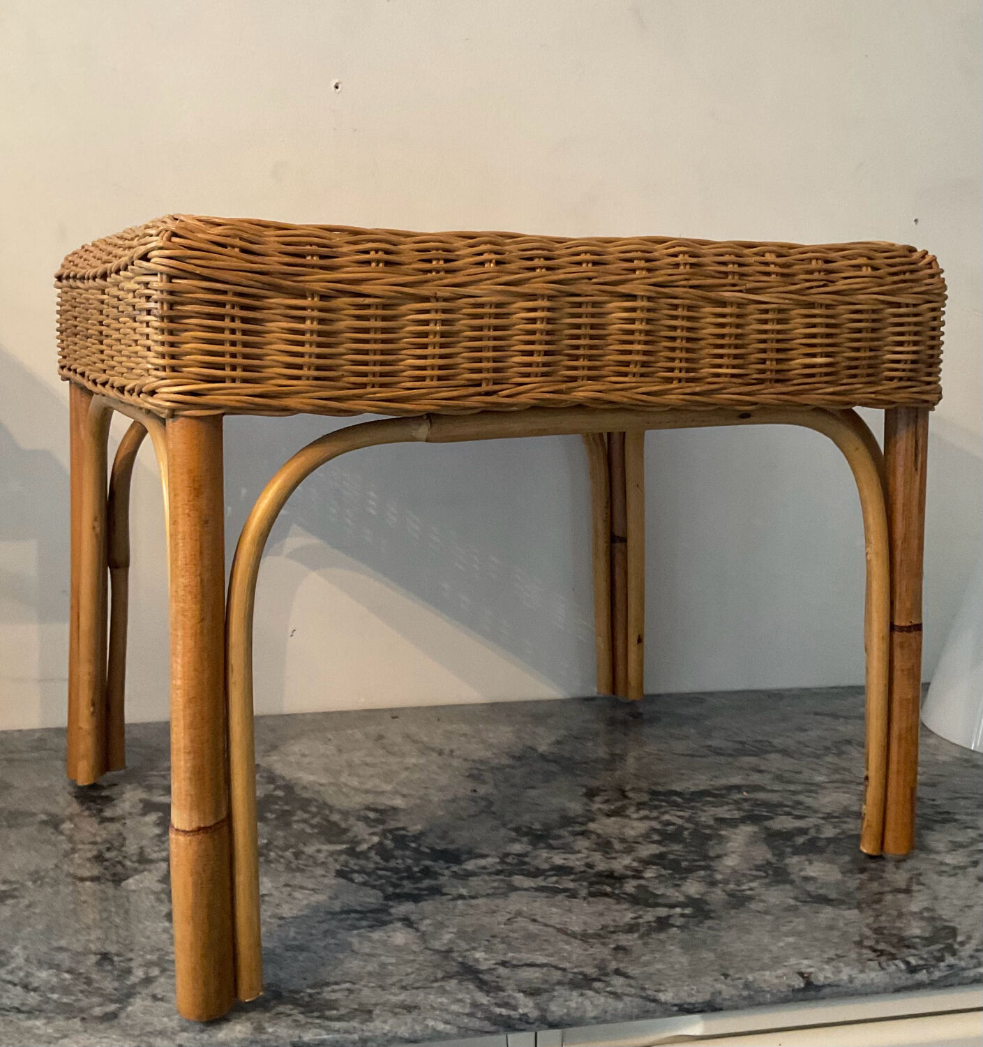 Ottoman vintage in rattan and woven wicker