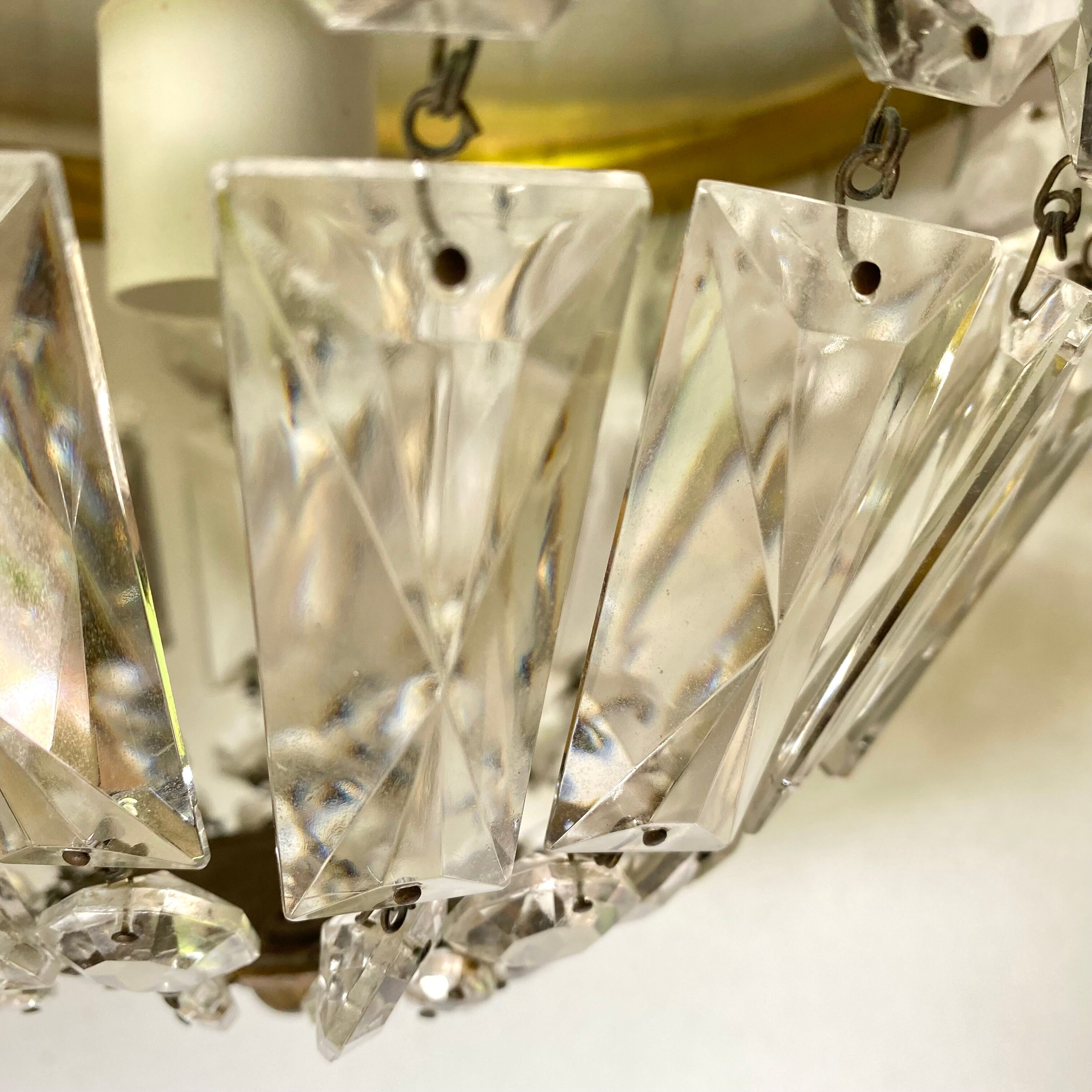 Ceiling lamp with old grapevines