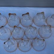 Golden liqueur service from the 1950s-1960s and its 12 glasses.