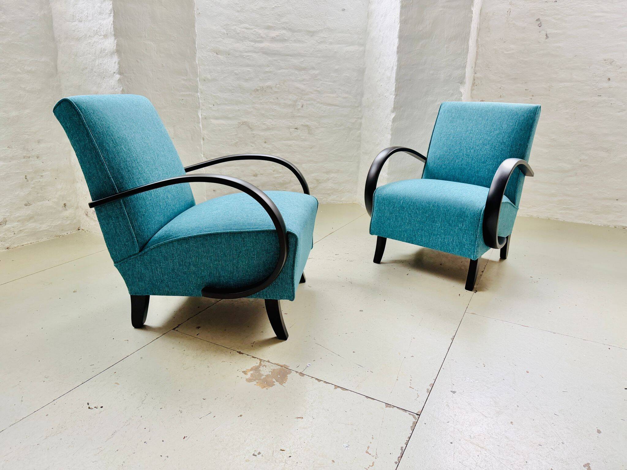 2x Fauteuils Jindrich Halabala originaux 1940