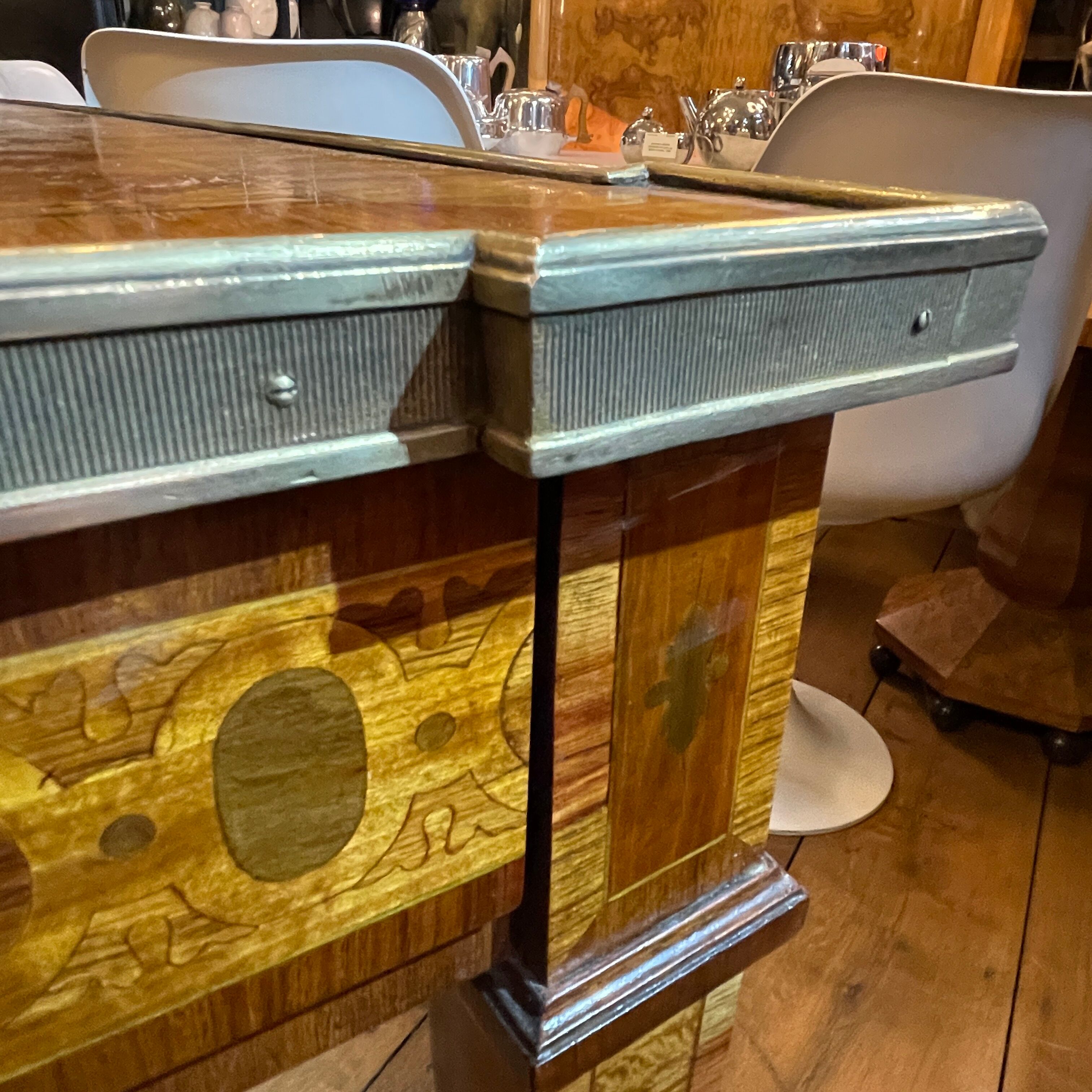 Louis XVI Directoire desk table richly inlaid, brass belt and 2 drawers, 19th century