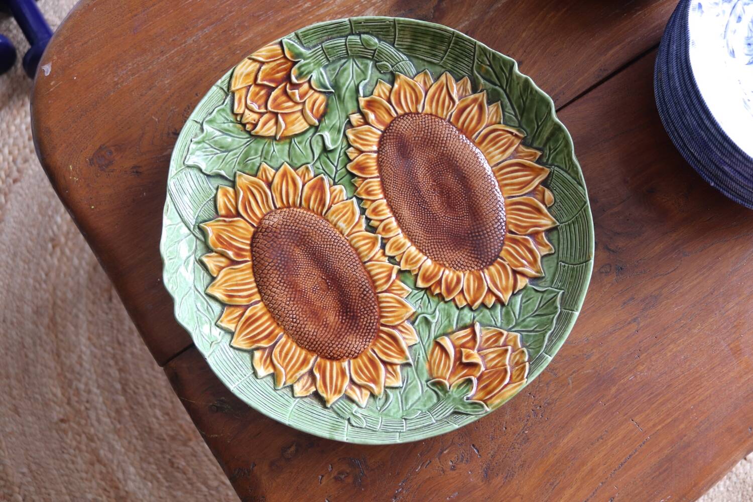 Large sunflower slip dish