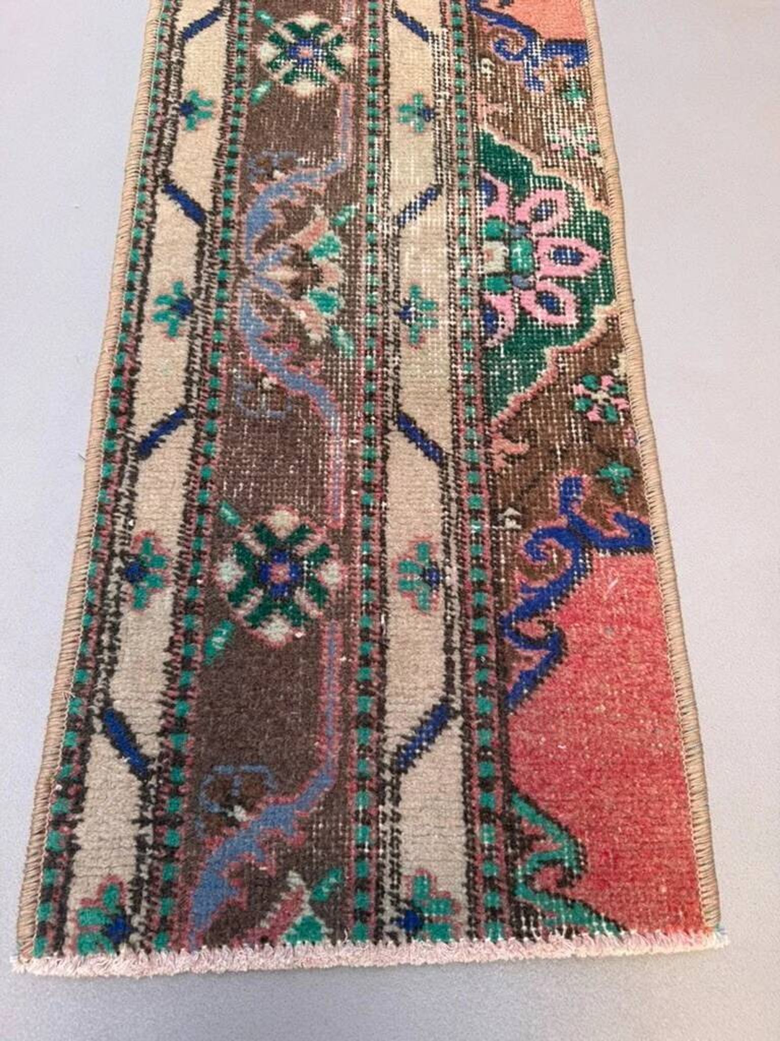 Small vintage Turkish rug 37x110 cm, short runner, shabby, mini carpet 2555