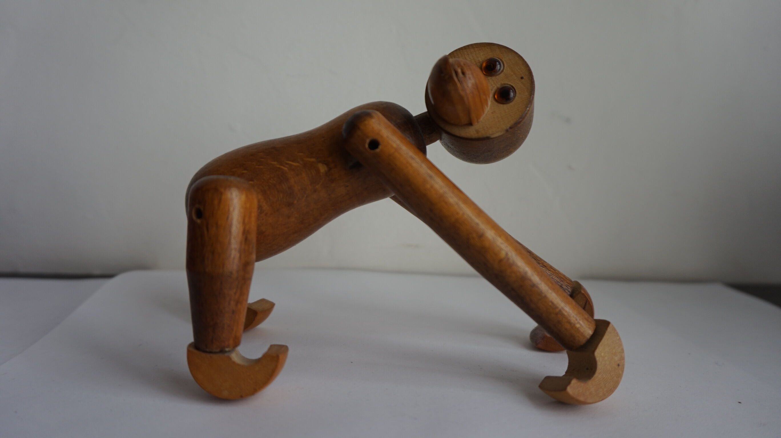 Monkey wooden Scandinavian Bojensen