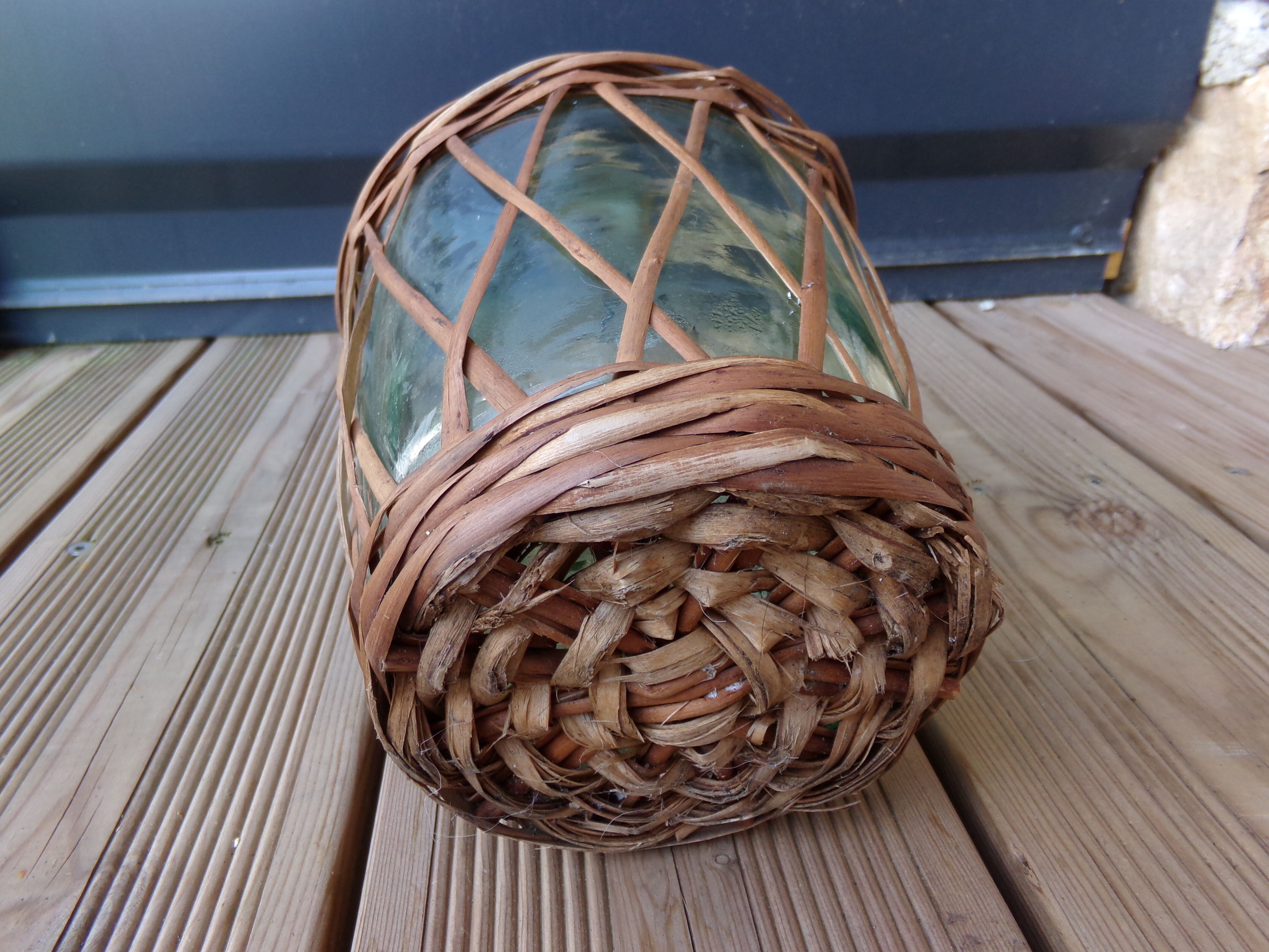 Mulched cylinder of 2 liters