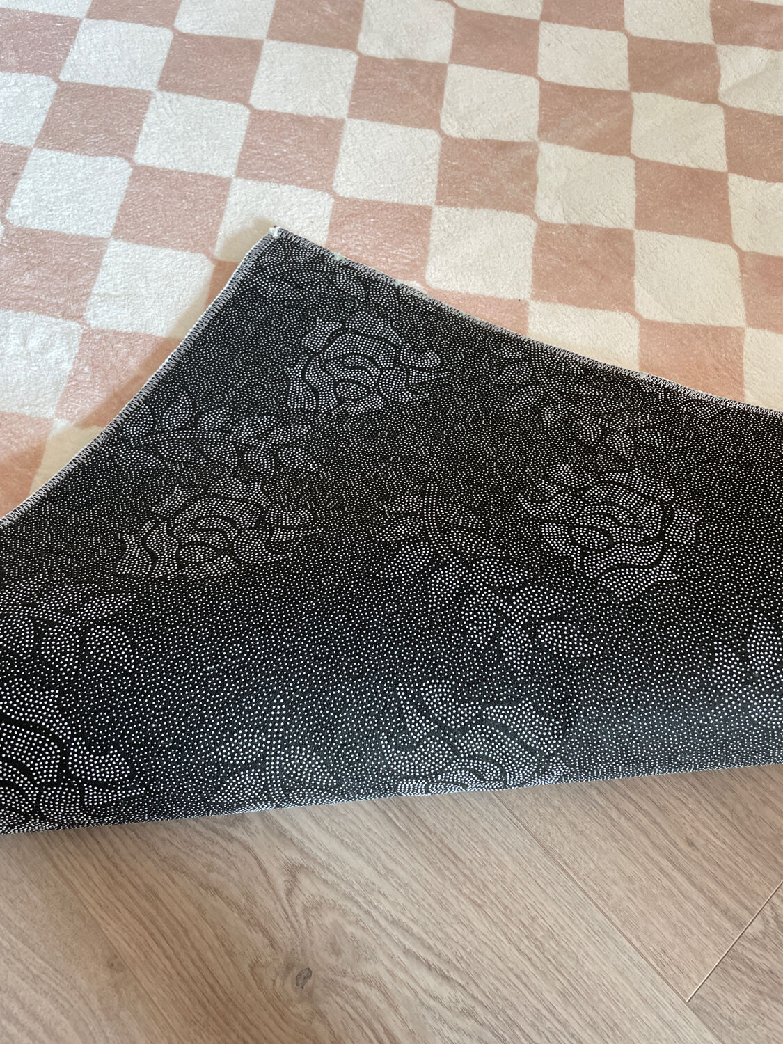 Beige checkerboard rug