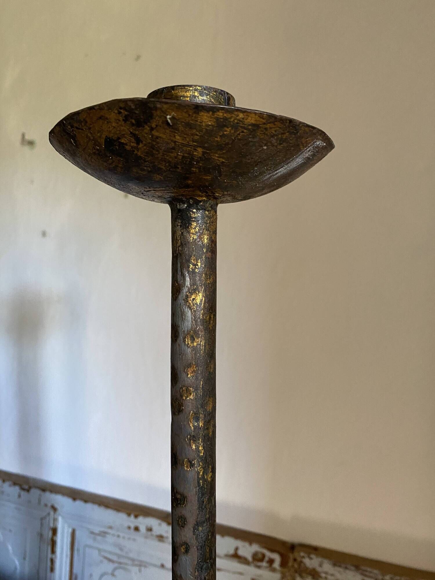 Floor candelabrum