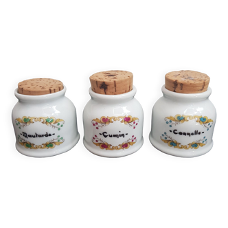 Set of 3 porcelain spice jars