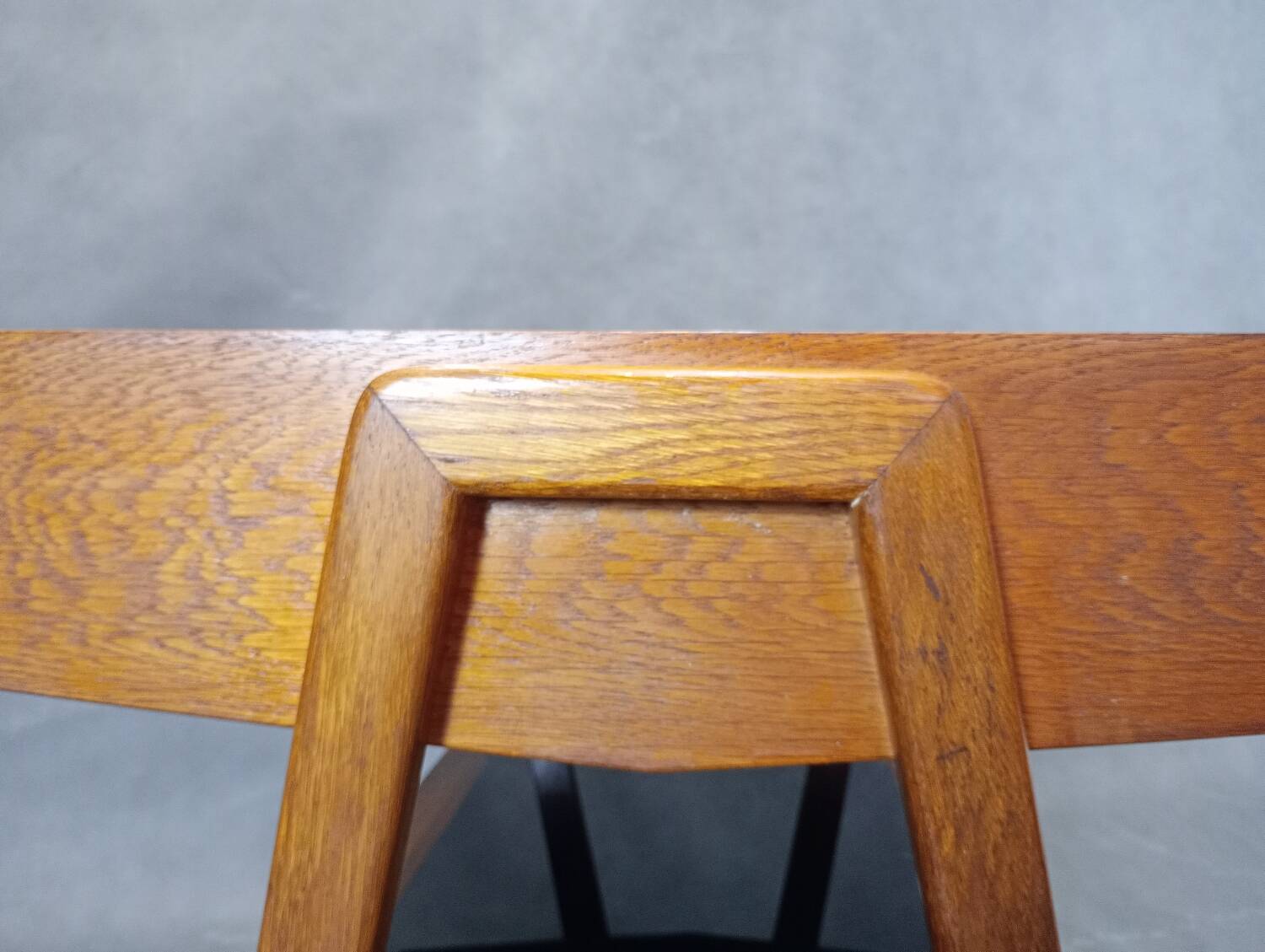 Table TV en chêne Jiràk par Drevotex, Vintage Tchèque 1960s