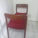 Paire de chaises modèle 75 Niels Otto Moller