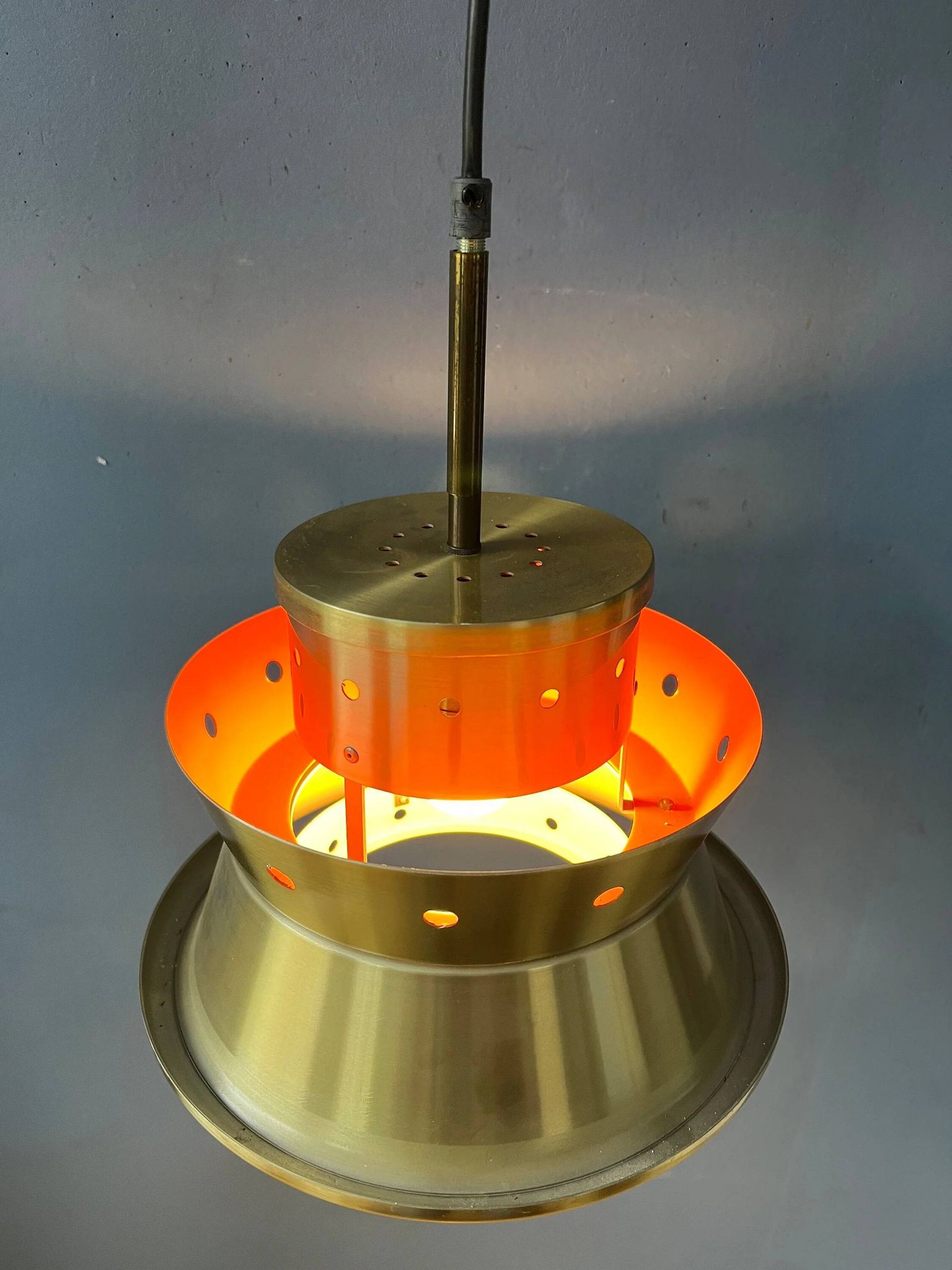 Suspension Space Age metallic Doria Leuchten