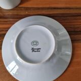 Porcelain coffee cups