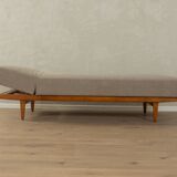1950s sofa Knoll Antimott