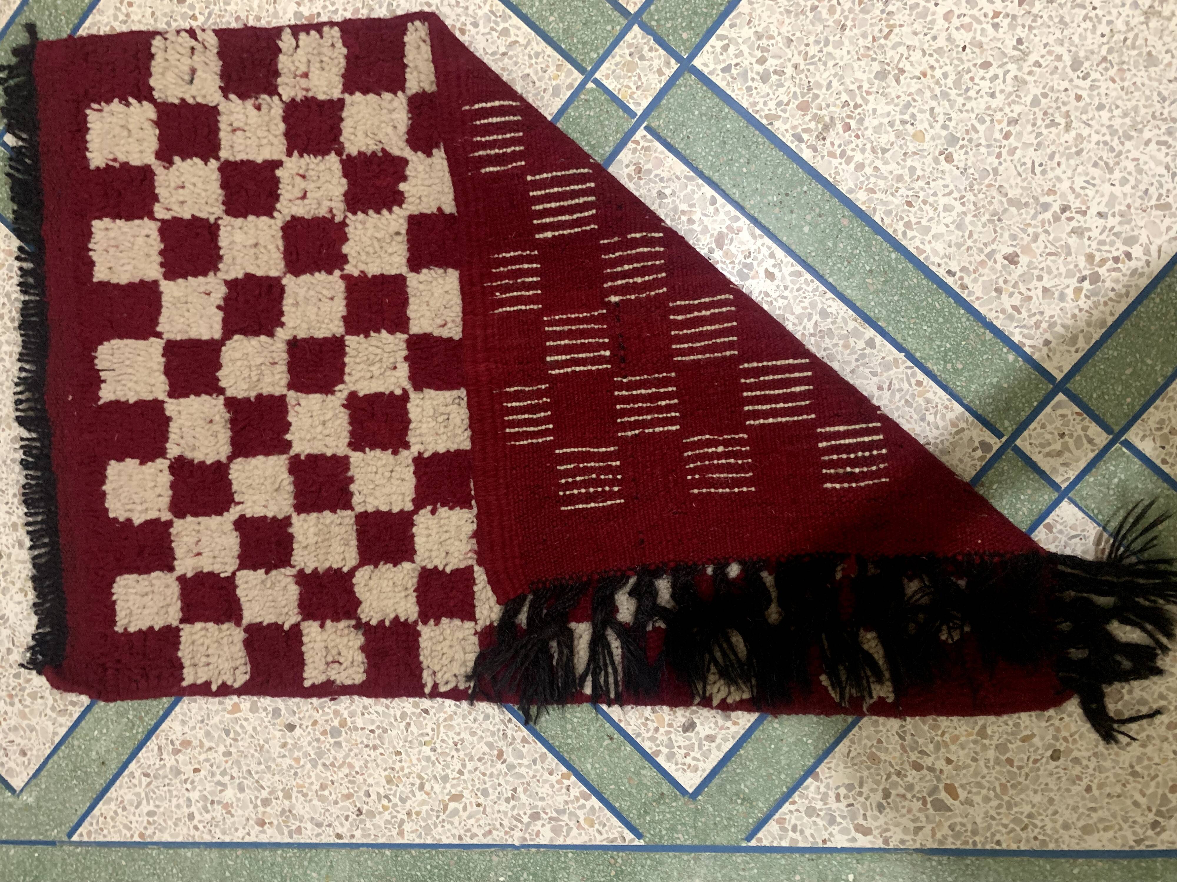 Traditional handmade Benni Ouarin rug size 120 x 80 cm