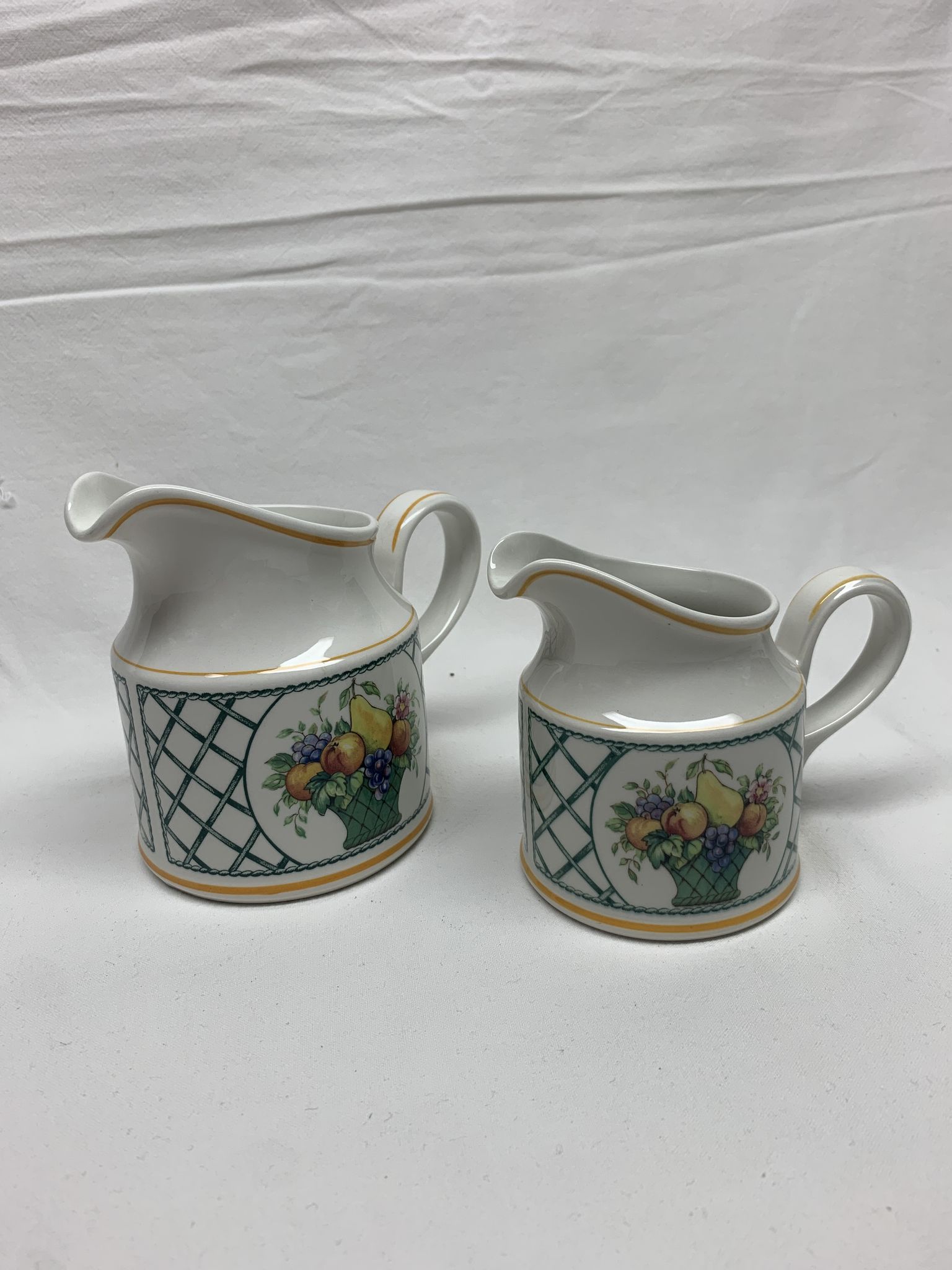 Lot 2 pots à lait villeroy & boch basket