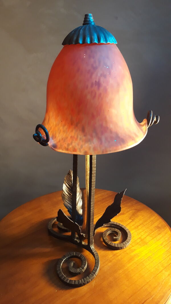Lampe fer forgé 1920  pate de verre