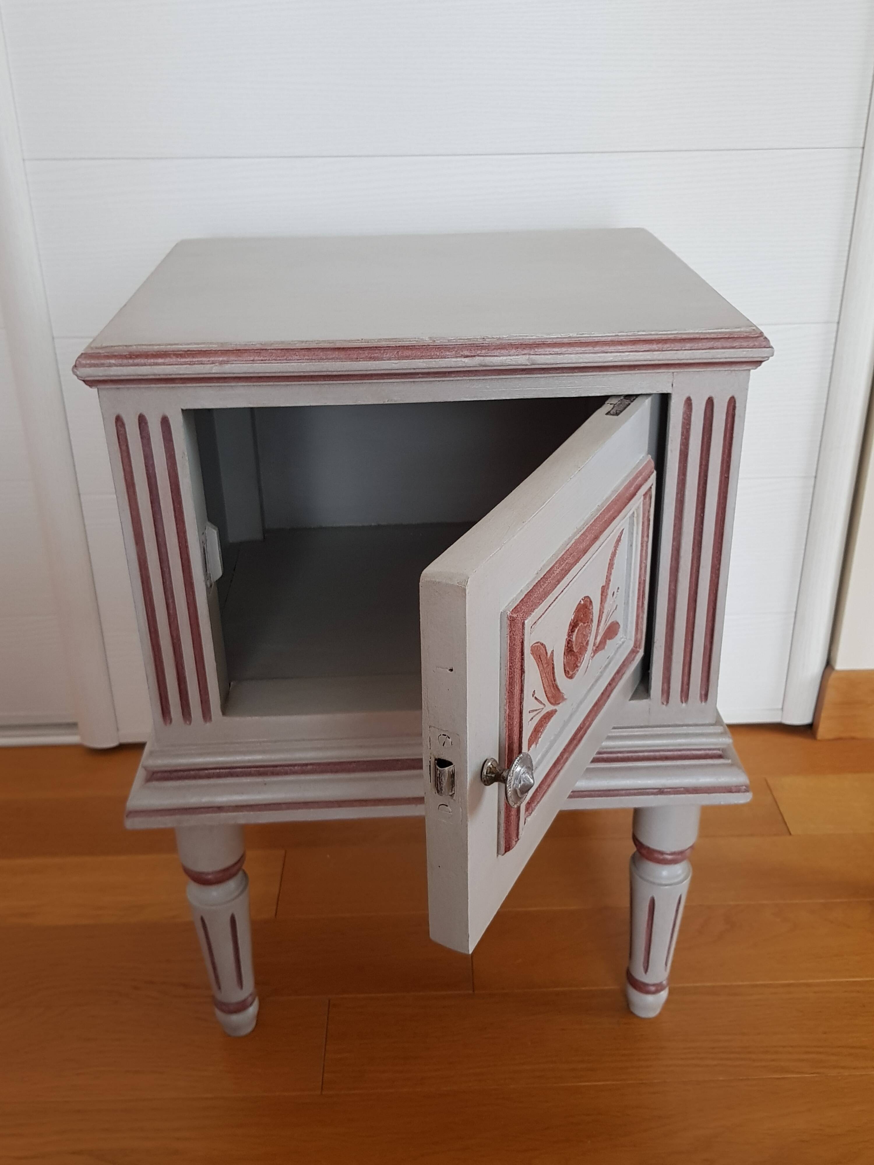Old bedside tables restyled