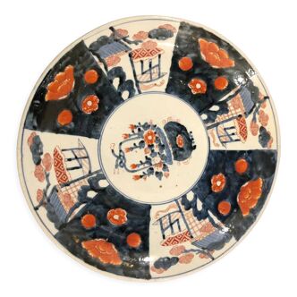 Porcelain dish from Japan