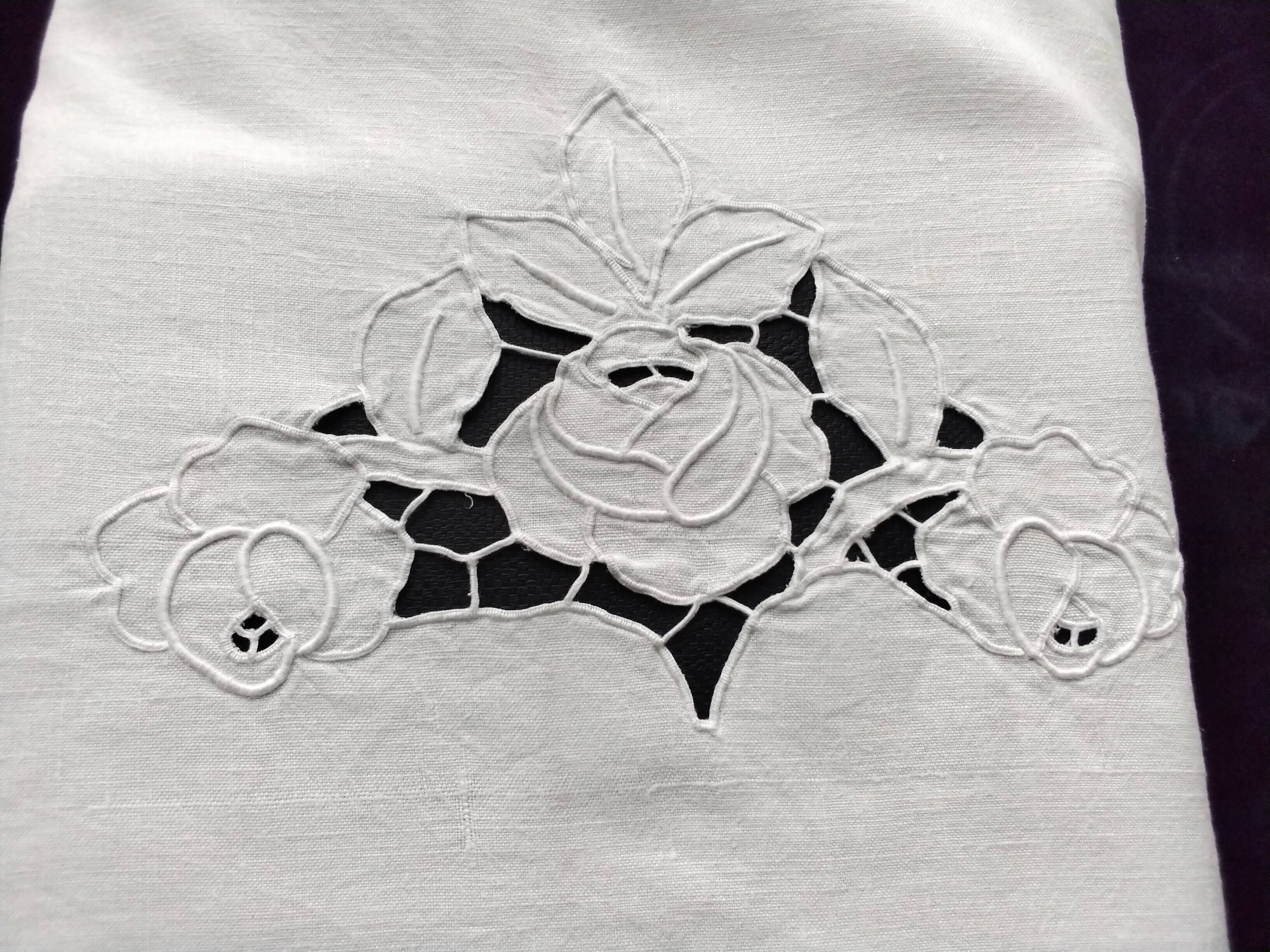 Antique linen sheet with embroidery and days 2.25 x 3.05 m