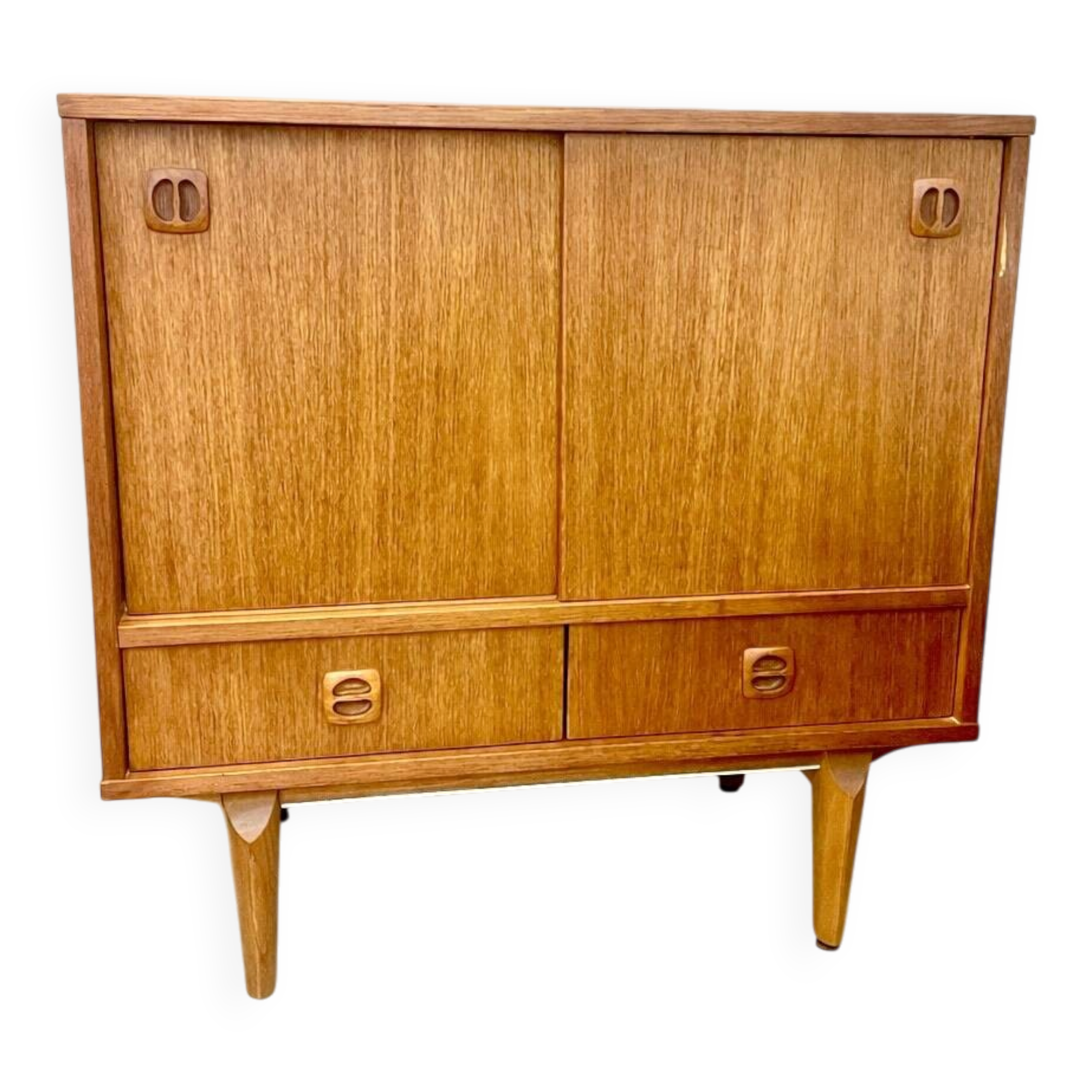 Vintage Scandinavian bar cabinet – compact sideboard from the 1960s