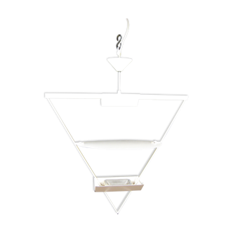 Suspension Artemide en triangle inversé de Mario Botta