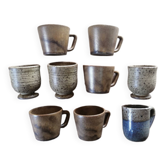 Lot de 9 tasses à café en grès vintage