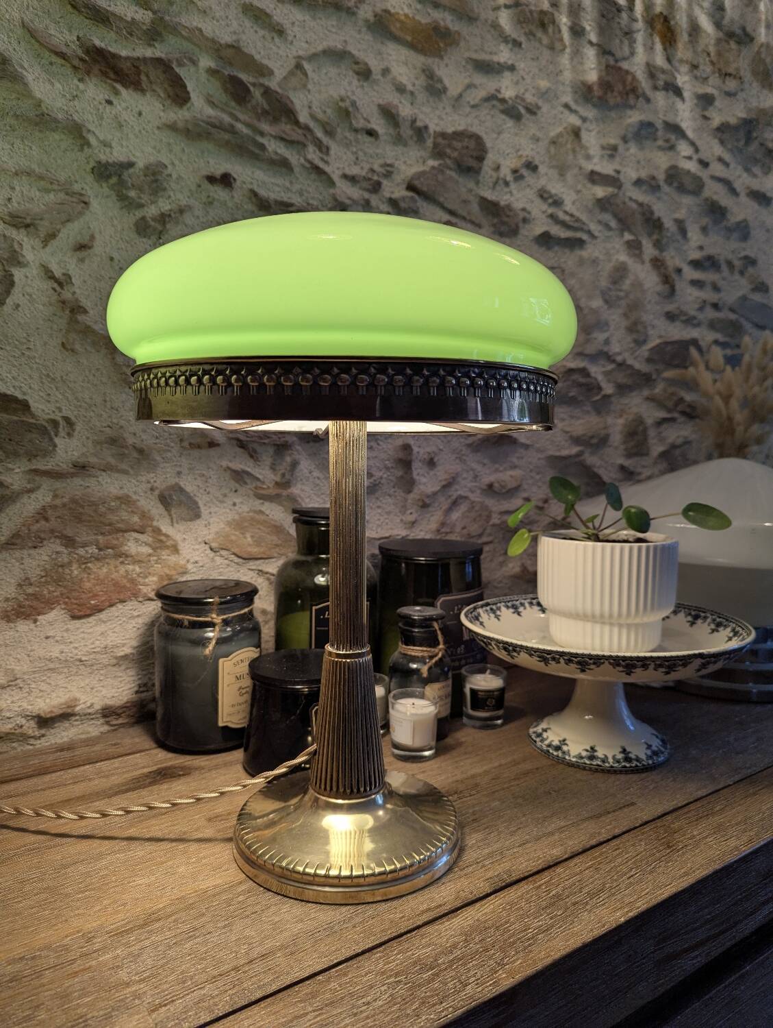 Antique Second Empire Napoleon III table lamp, 1870, brass and opaline glass