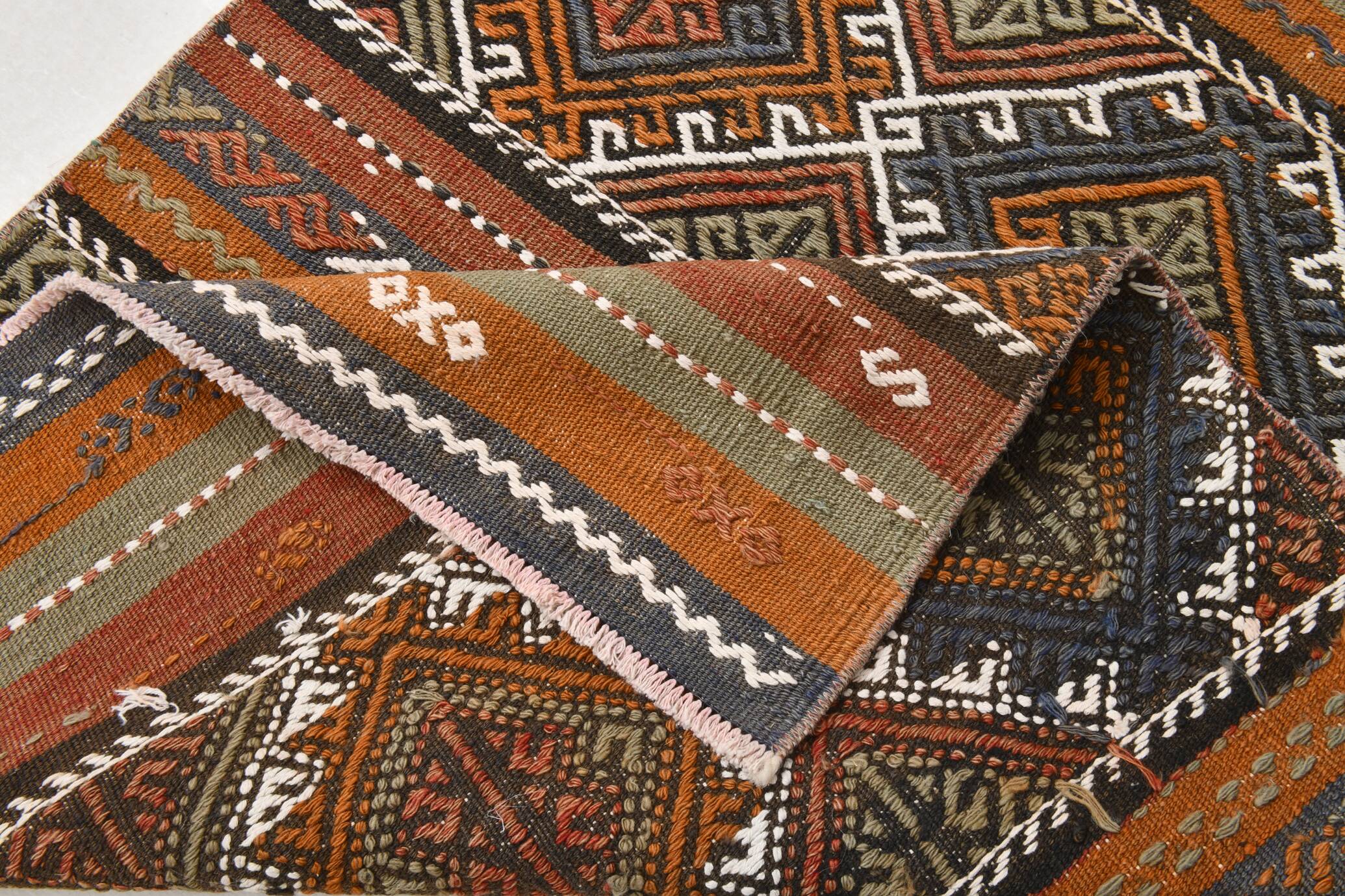 3x9 Red Green Persian Kilim Runner Rug, 81x279Cm