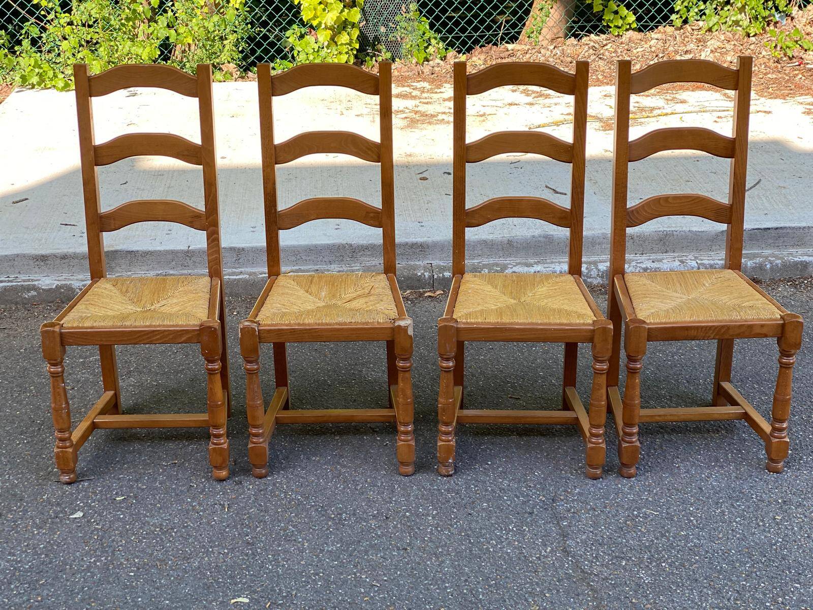 4 solid wood chairs in medium oak straw with high farmhouse backrest