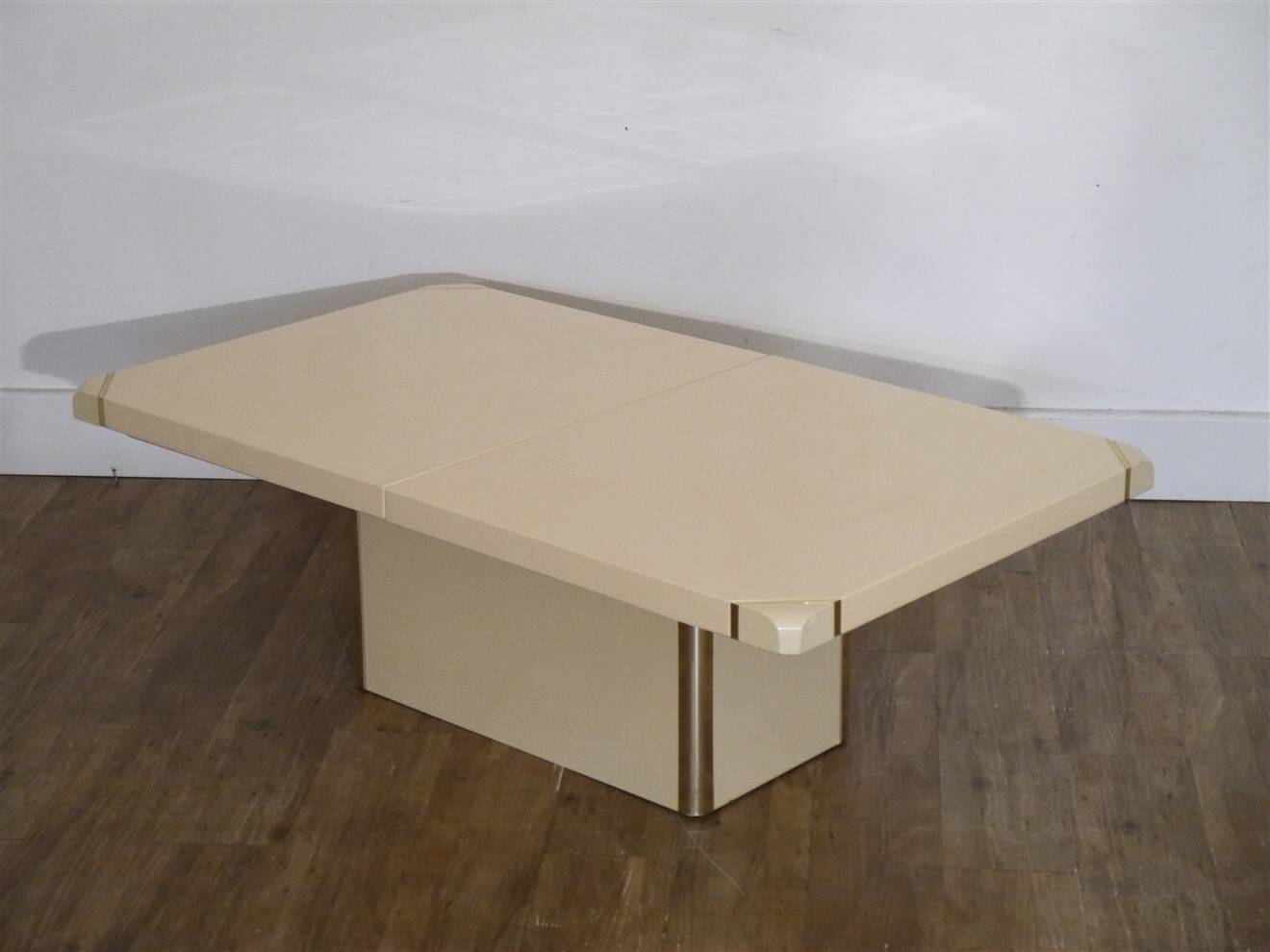 1970s lacquered lift-top coffee table