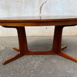 Baumann table for 10 guests