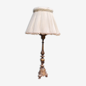 Lamp base